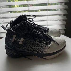 Under Armor men’s basketball shoes